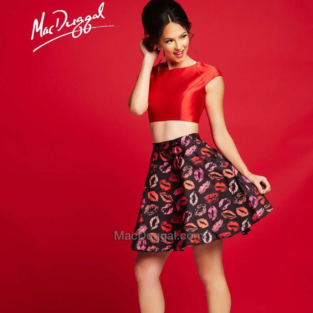 Mac Duggal 30244